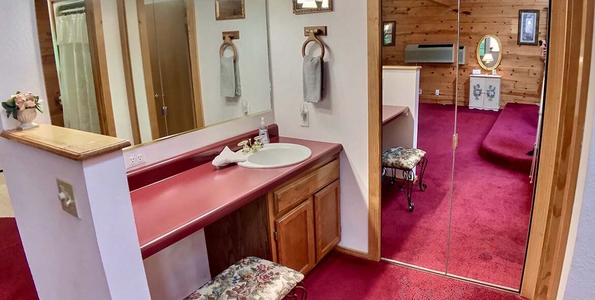 Country Rose Cabin Vanity