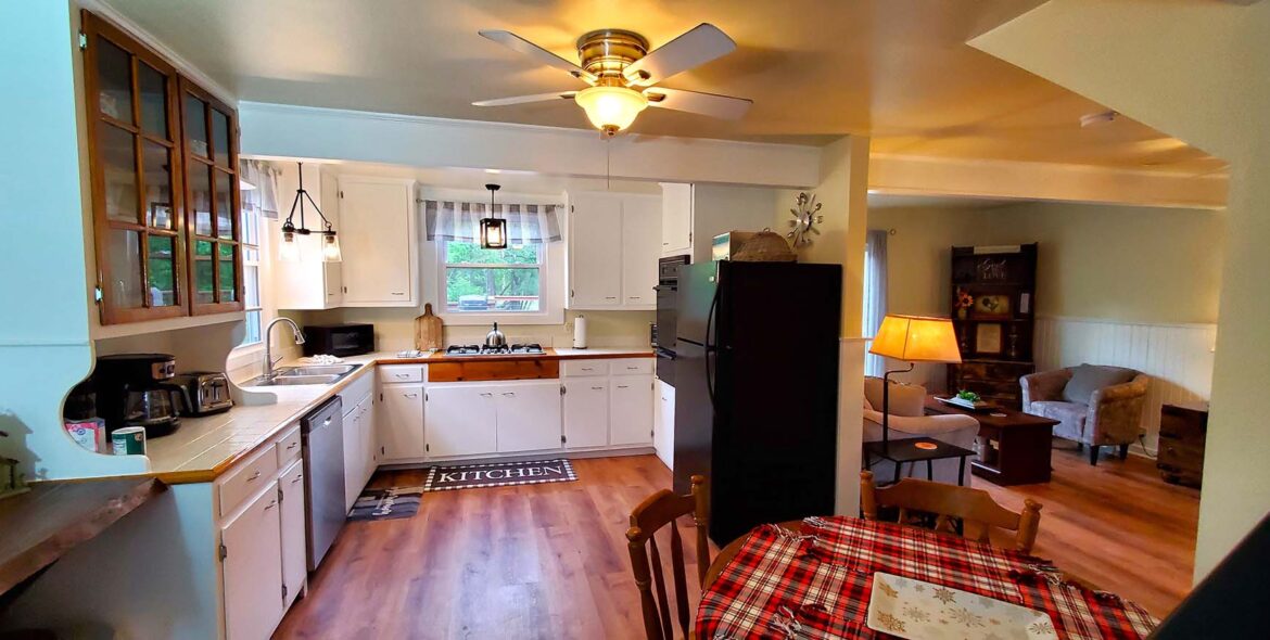 Farm House Cabin A Kitchen & Living Room