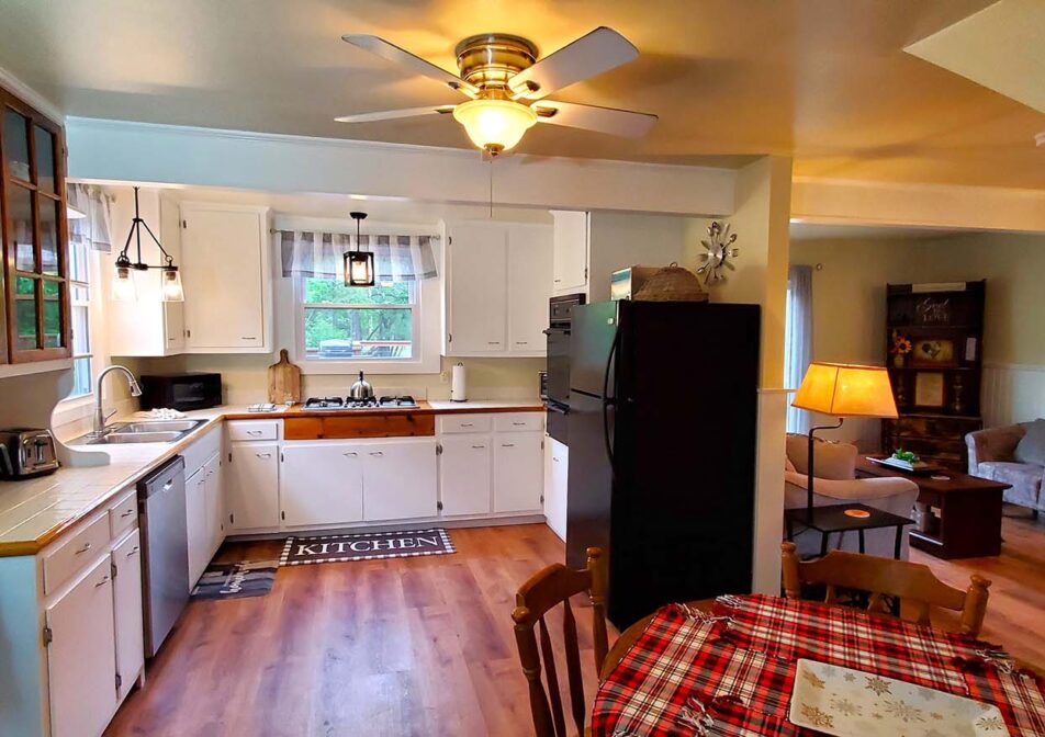 Farm House Cabin A Kitchen & Living Room